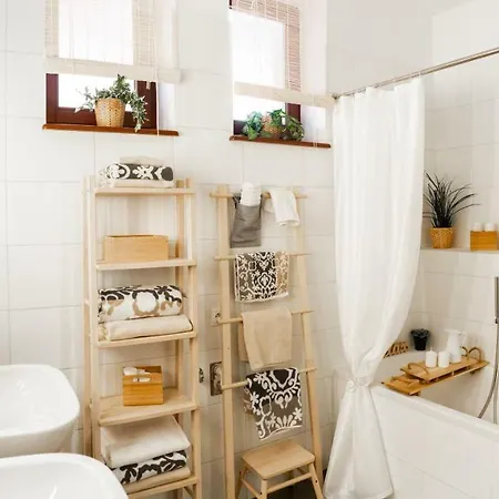 Nina Apartment