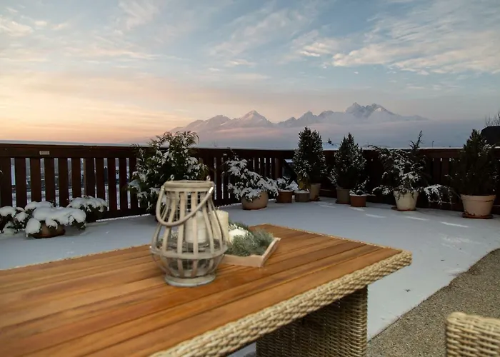 Nina * Vel'ka Lomnica